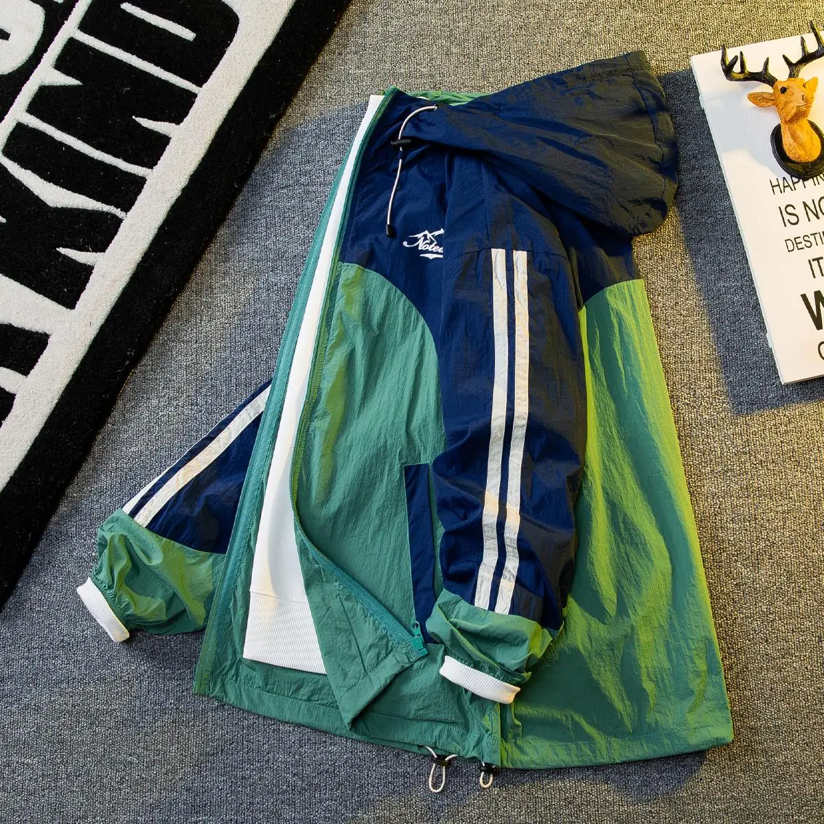 

Мужское летнее легкое повседневное пальто с защитой от ультрафиолета UPF50 в стиле пэчворк, длинное пальто из ледяного шелка, молодежное пальто (20) Sle