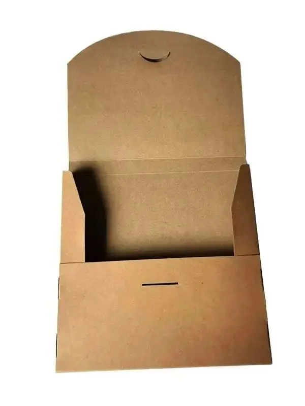 Image of Bestickte Geschenkbox-Verpackung. Enthält 1 Set Stickerei.