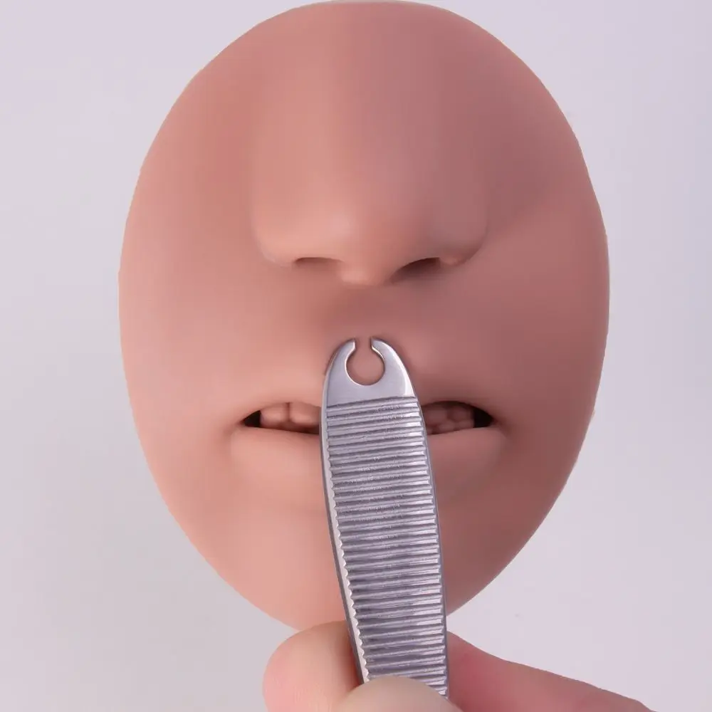 

Stainless Steel Body Piercing Tool Septum Piercing Tool Ear Stud Dermal Forceps Navel Stud Catheter Gauge Dermal Piercing Tool