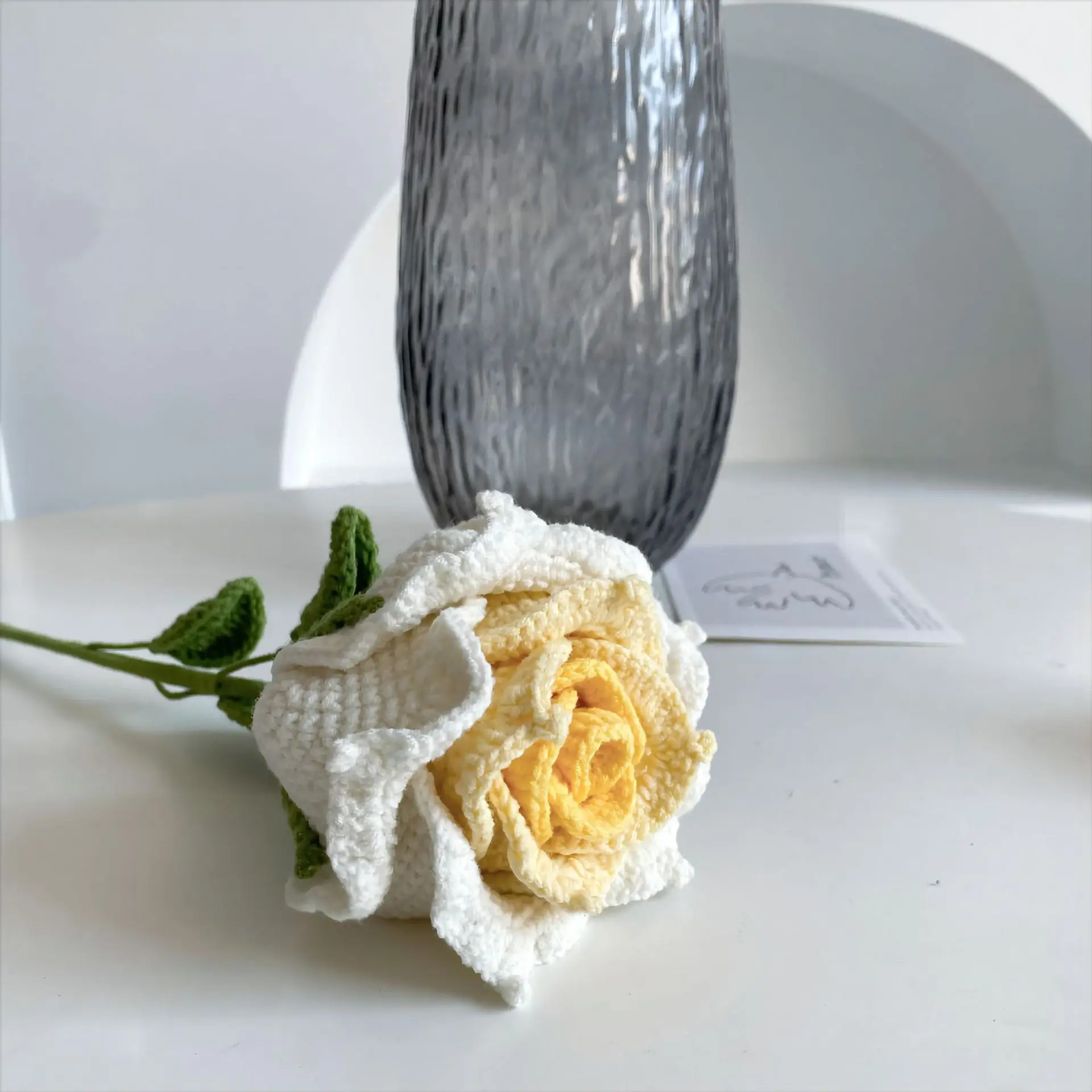 DIY Hand Crochet Online Celebrity Hot New Finished Product Simulation Eternal Life Bouquet Fashion Rose Valentine's Day Gift.