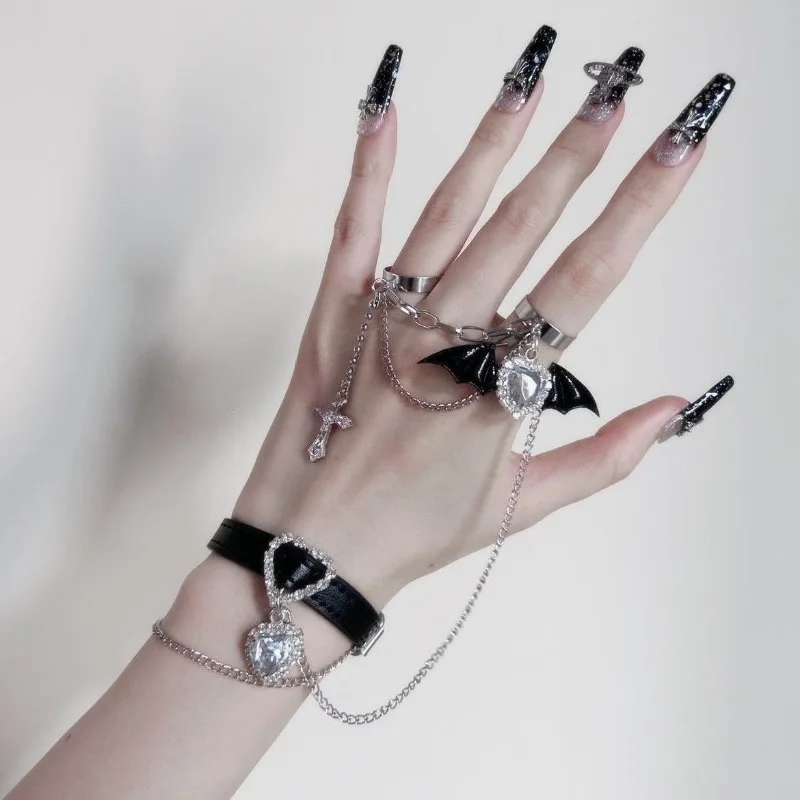 オリジナルダークシリーズゴシックアクセサリーサブカルチャー黒と白のyk2アクセサリーブレスレットダブルリング一体型ハンドピース