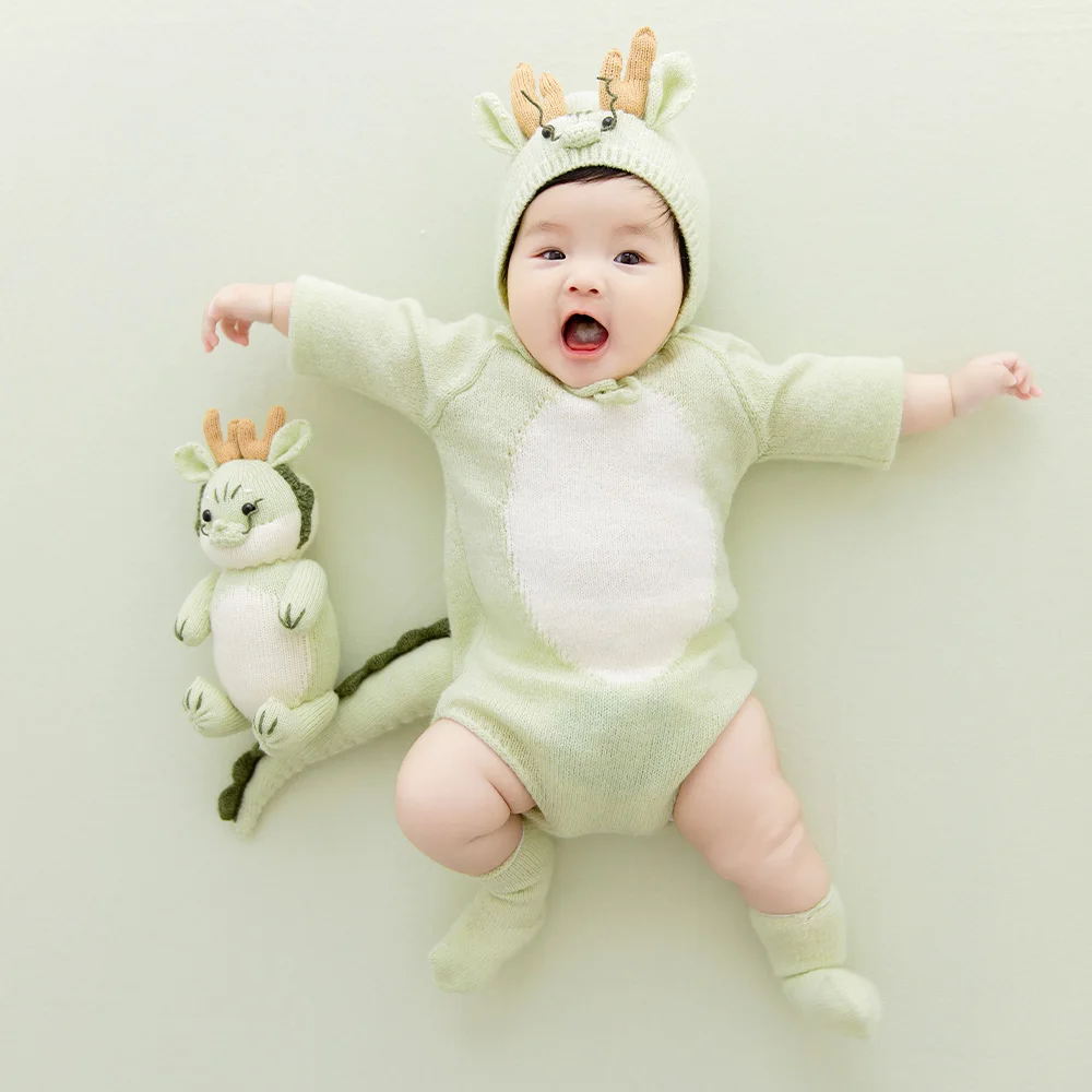 100 Days Newborn Baby Photography Outfits Green Knitted Dragon Jumpsuits With Tail Chinese Dragon Doll Studio Photography Props