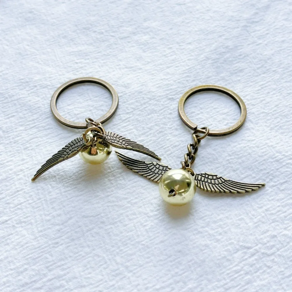 Retro Goldfarbener Schnitz-Schlüsselanhänger Hogwarts Magie-Akademie Harry Potter Die Heiligtümer des Todes Schlüsselring für Fans Geschenke Taschen-Schmuck – Detail 2