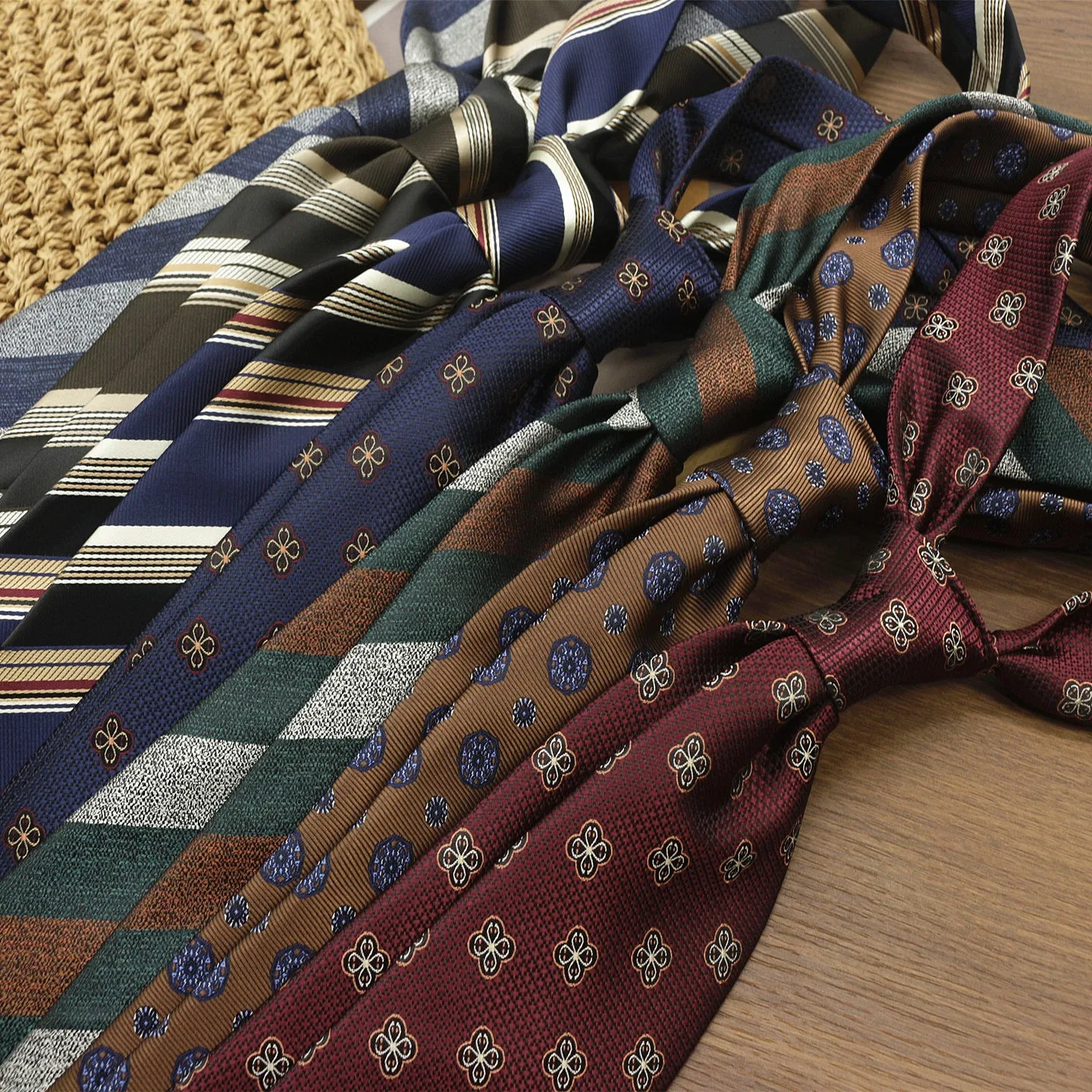 Cravates de luxe formelles pour hommes de 8 cm, à motifs cachemire et rayures rouge marine, faites à la main, cravates fines décontractées pour chemise