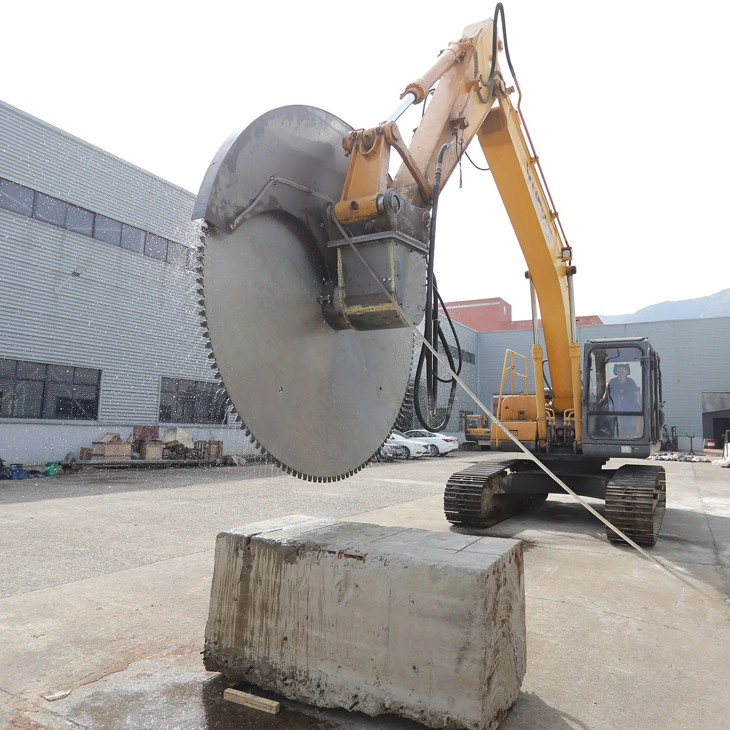 Diamond Rock Saw Quarries Concrete Cutting Saw Powerful for Complex Terrain Rock Cutting Operations