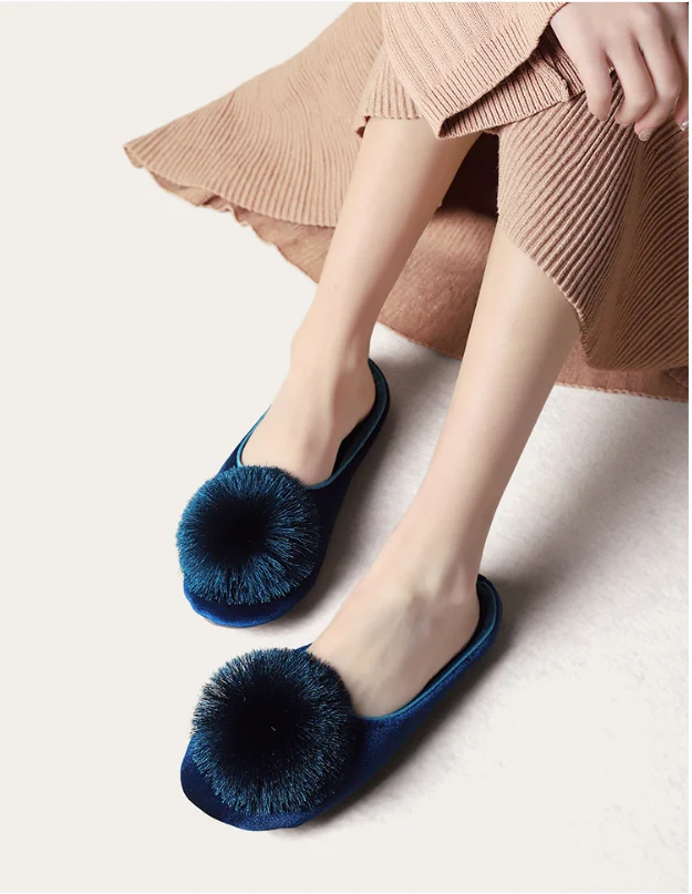 Pantuflas de casa para mujer, ideales para primavera y otoño, cálidas, con un diseño adorable y pompones, hechas de algodón, tipo sandalia, con suela antideslizante y suave, perfectas para usar en interiores y exteriores durante todo el año.