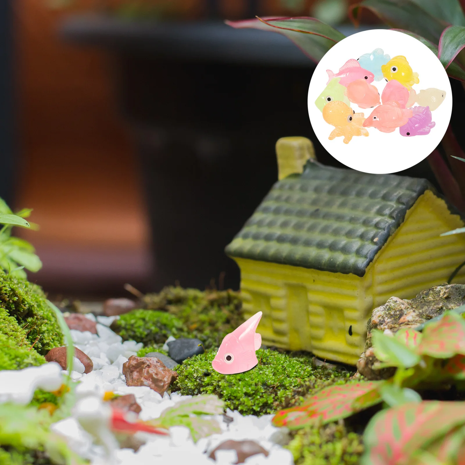 

50Pcs Glow in The Dark Miniature Resin Ocean Animals Micro Landscape Ecological Bottle Marine Creature Decor for DIY Terrarium