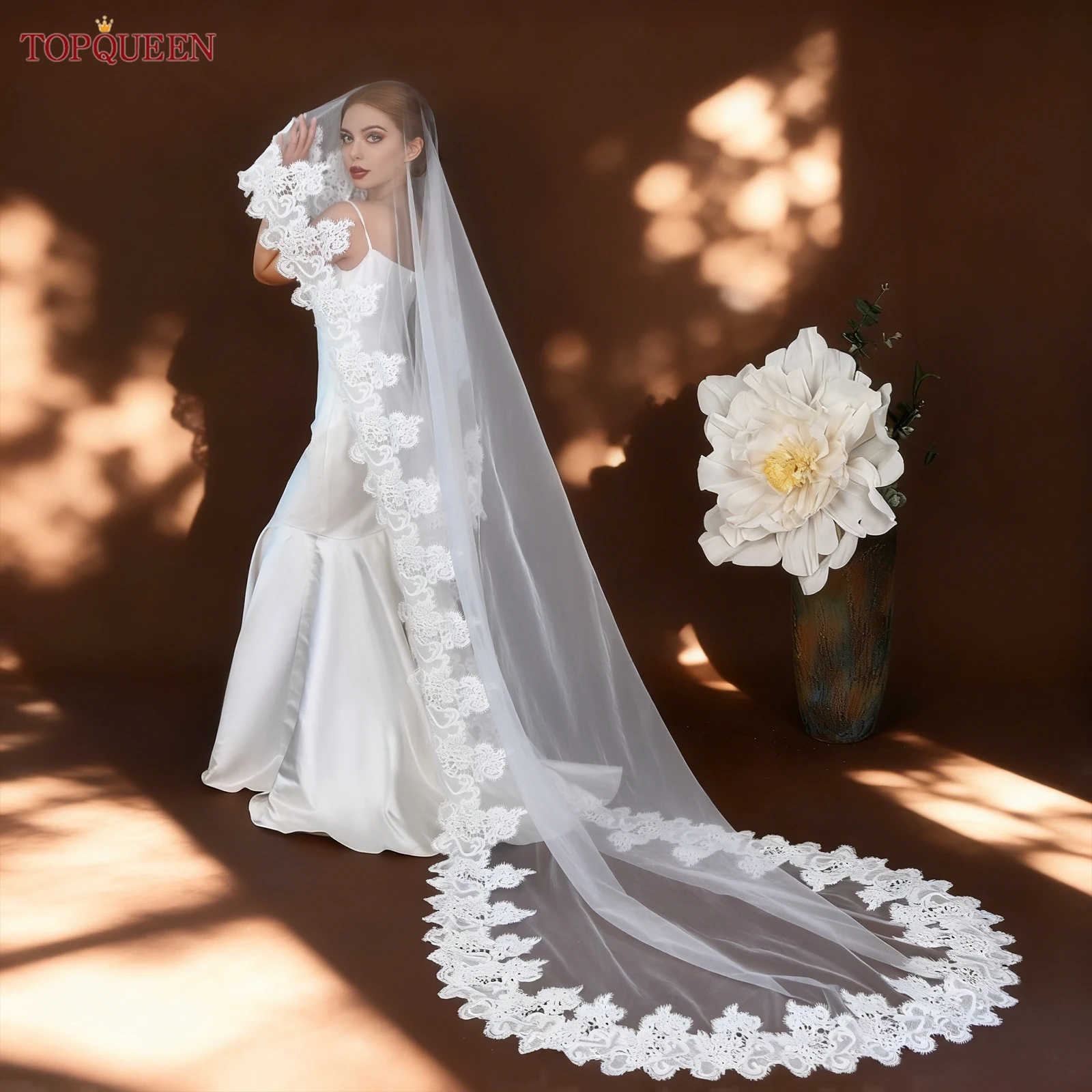 TOPQUEEN Wedding Veil With Soft Lace Edges Bridal Veil 1 Layer Amanda Novias Romantic Lace Cathedral Length Customizable M186