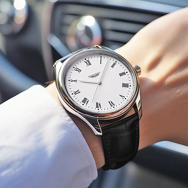 ساعة كوارتز رجال الأعمال الفاخرة الوسيم مع حزام جلدي مقاوم للماء من أفضل العلامات التجارية الجديدة موديل 2025 ساعة يد للرجال