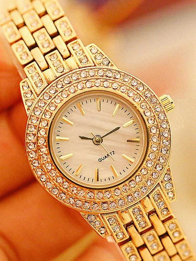 2pcs Fashionable Diamond Studded Real Nail Scale Alloy Set Quartz Bracelet Watch FOR WOMEN\'S Watches