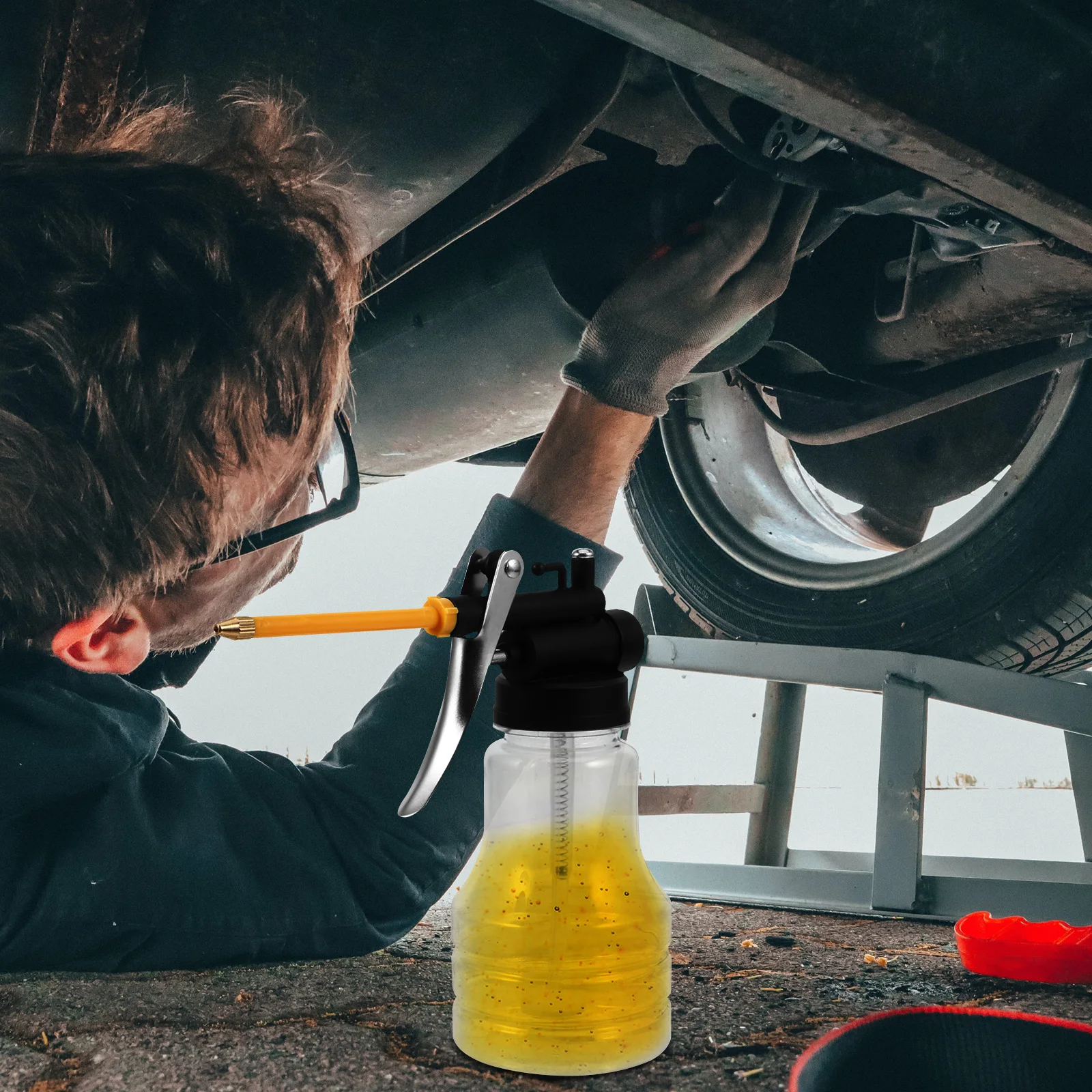 

Transparent 250ml Oil Bottle Container for Car Engine Machine Long Spout Durable Plastic Oiler Refiller Easy Manual Pump Design