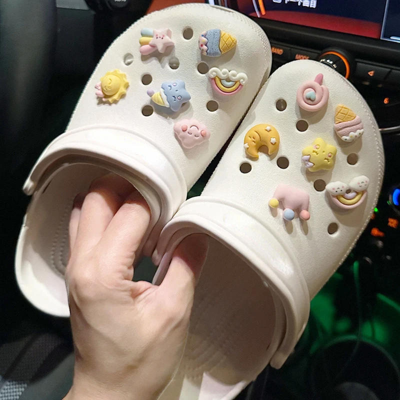 Whole Set Hot Sale DIY Hole Shoes Charms for Sleeping Stars Handmade Charms Designer Quality Garden Shoe Decoration Girl Gift