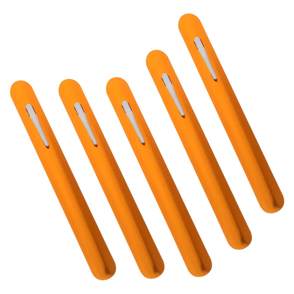 5Pcs Crumb Scraper Restaurant Heavy Duty Metal Tabletop Crumb Cleaner Portable Bread Scraper with Clip Design for Server