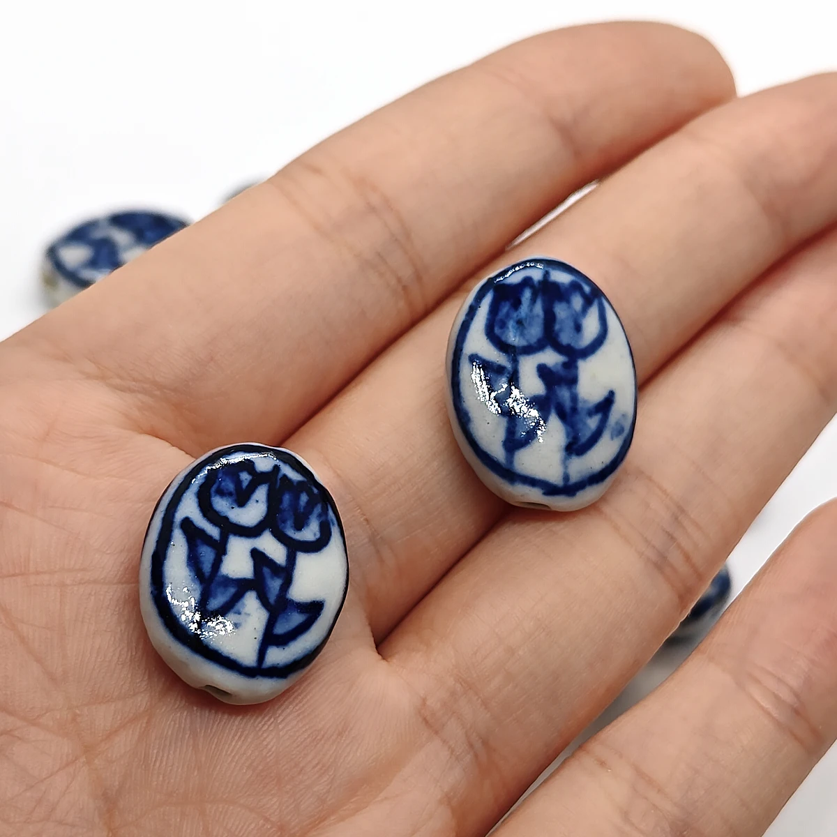 20mm 4/8pcs Handmade Ceramic Beads Oval Shape Two Tulips Blue White Chinese for Jewelry Making Bracelet Necklace Earring DIY