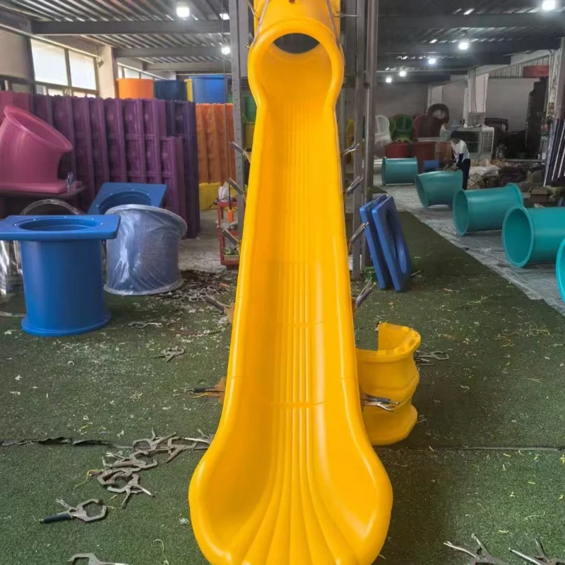 

Настраиваемые под размеры различных игровых площадок прочные пластиковые тоннели-горки и комплектующие для внутренних и уличных игровых площадок