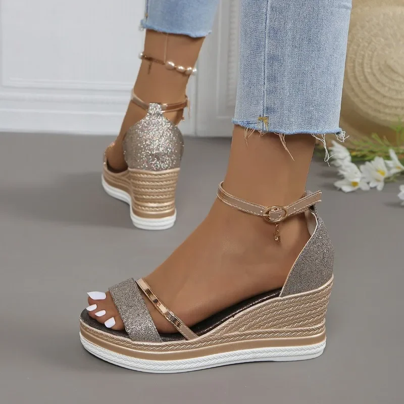 Large slope heel sandals with thick sole, fish mouth, one line buckle, rhinestone bag, and sandals for women