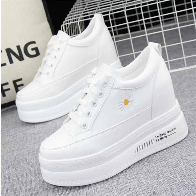 

Women Shoes New Autumn Waterproof Wedges Woman Casual Shoes Platform Heels Female Leisure Women embroidery Sneakers