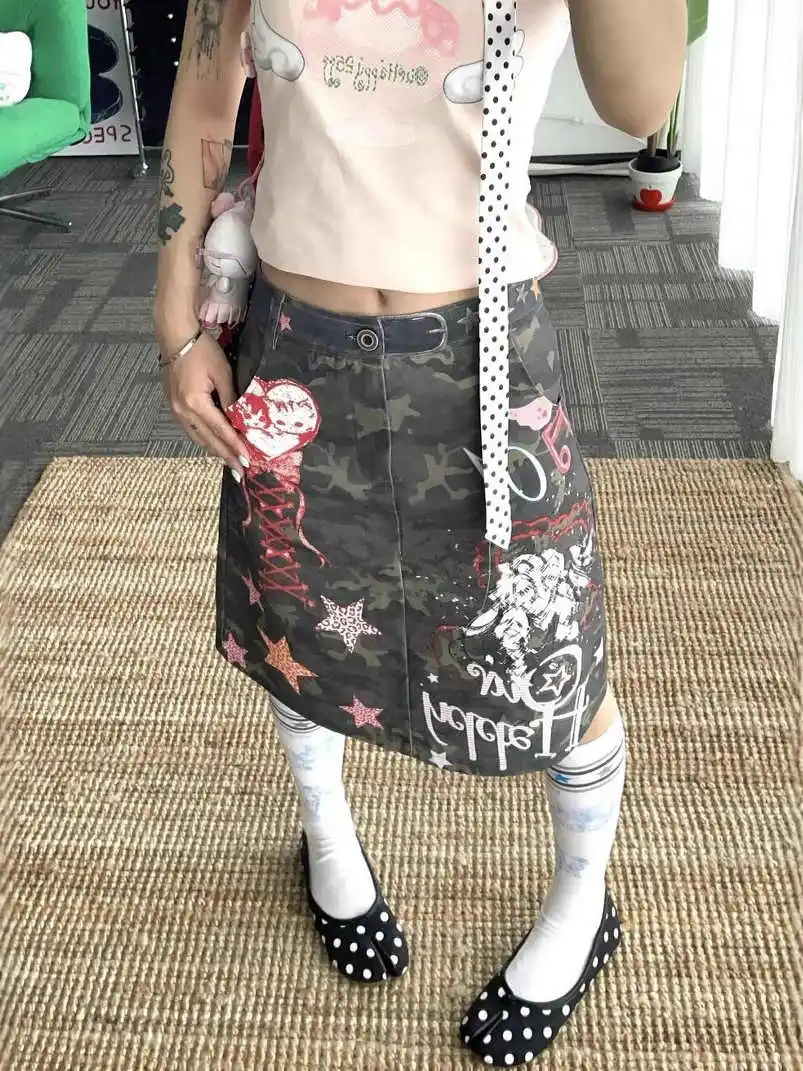 تنورة صيفية للسيدات أبي Y2k ميدي تنورة مموهة هاراجوكو يابانية 2000s الجرونج E-girl طباعة ألف خط سايبر بانك طول الركبة تنورة جديدة #2