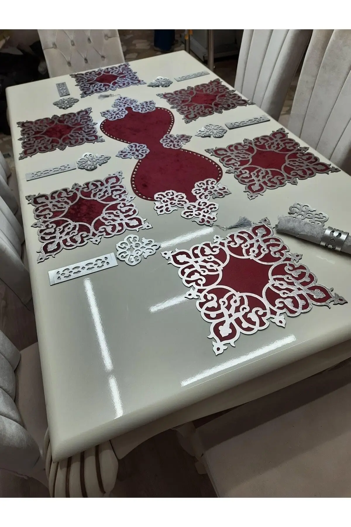 19-Piece Table Runner and Placemat Set for 6 People | Burgundy and Silver Tafta Fabric with Velvet Texture
