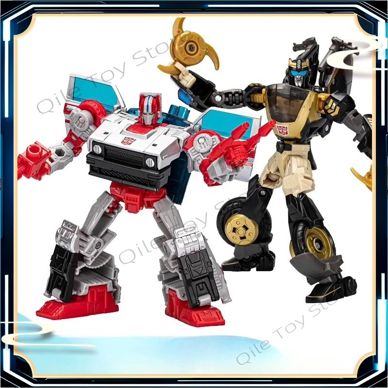 Op voorraad getransformeerd speelgoed Heritage Evolution Versterking Klasse D Politieauto Cross-cut Action Figure Collection Gift