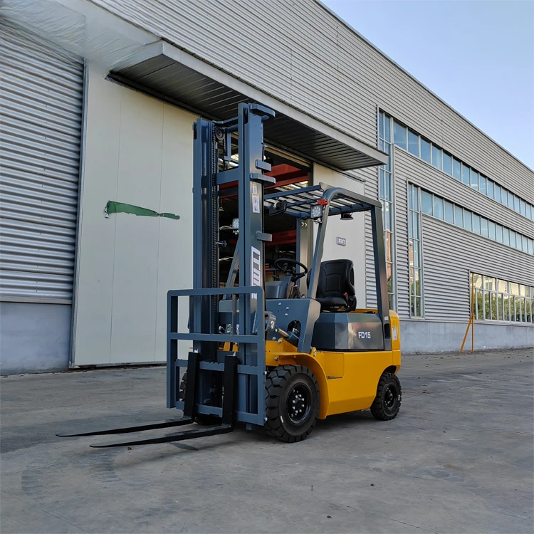 Diesel 7 TonDiesel 1.5 ， 2 ，3，5，7 ， 10 Ton Carretilla Elevadora Forklift