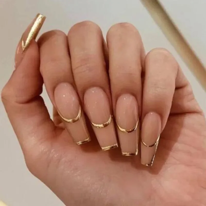 Unhas de acrílico falso definido para meninas, nu simples, linhas douradas, longo, ponta francesa, pressione, barato, 24pcs