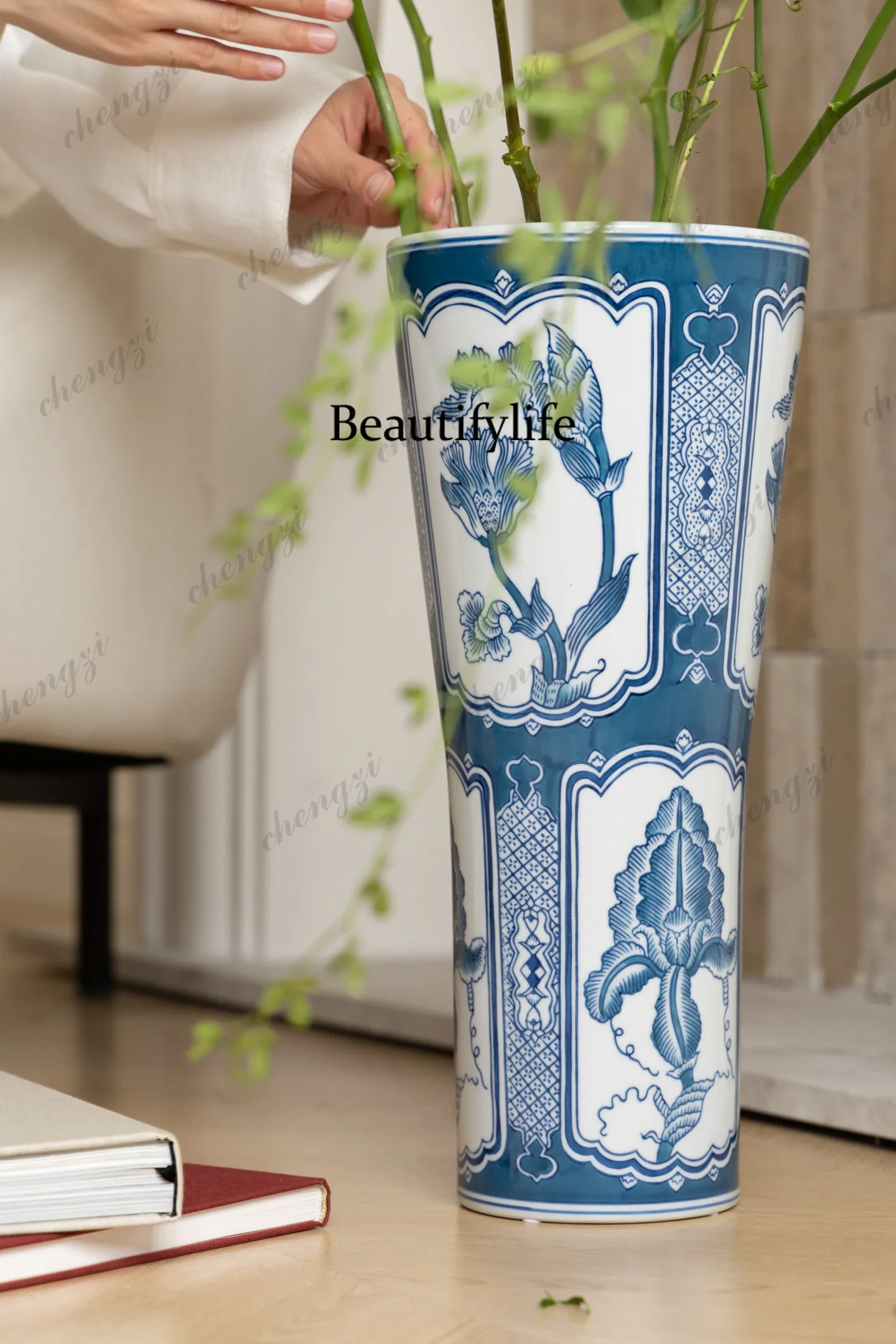 High tube blue and white, underglaze hand-painted iris, town house flower ornament New Year's flower vase