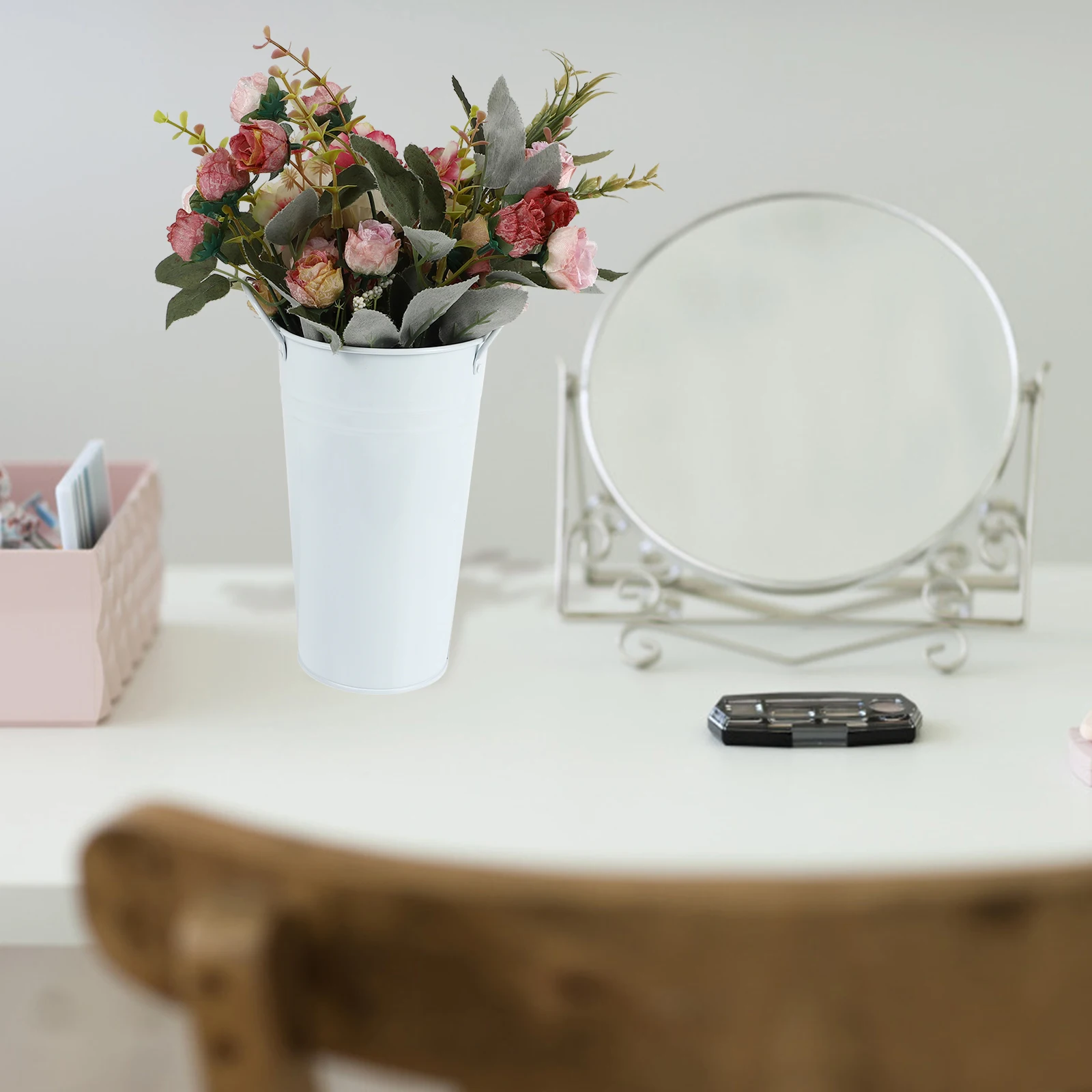 

2pcs Iron Flower Bucket Garden Decorative Flower Holder Metal Flowerpot For Home Decoration Gardening