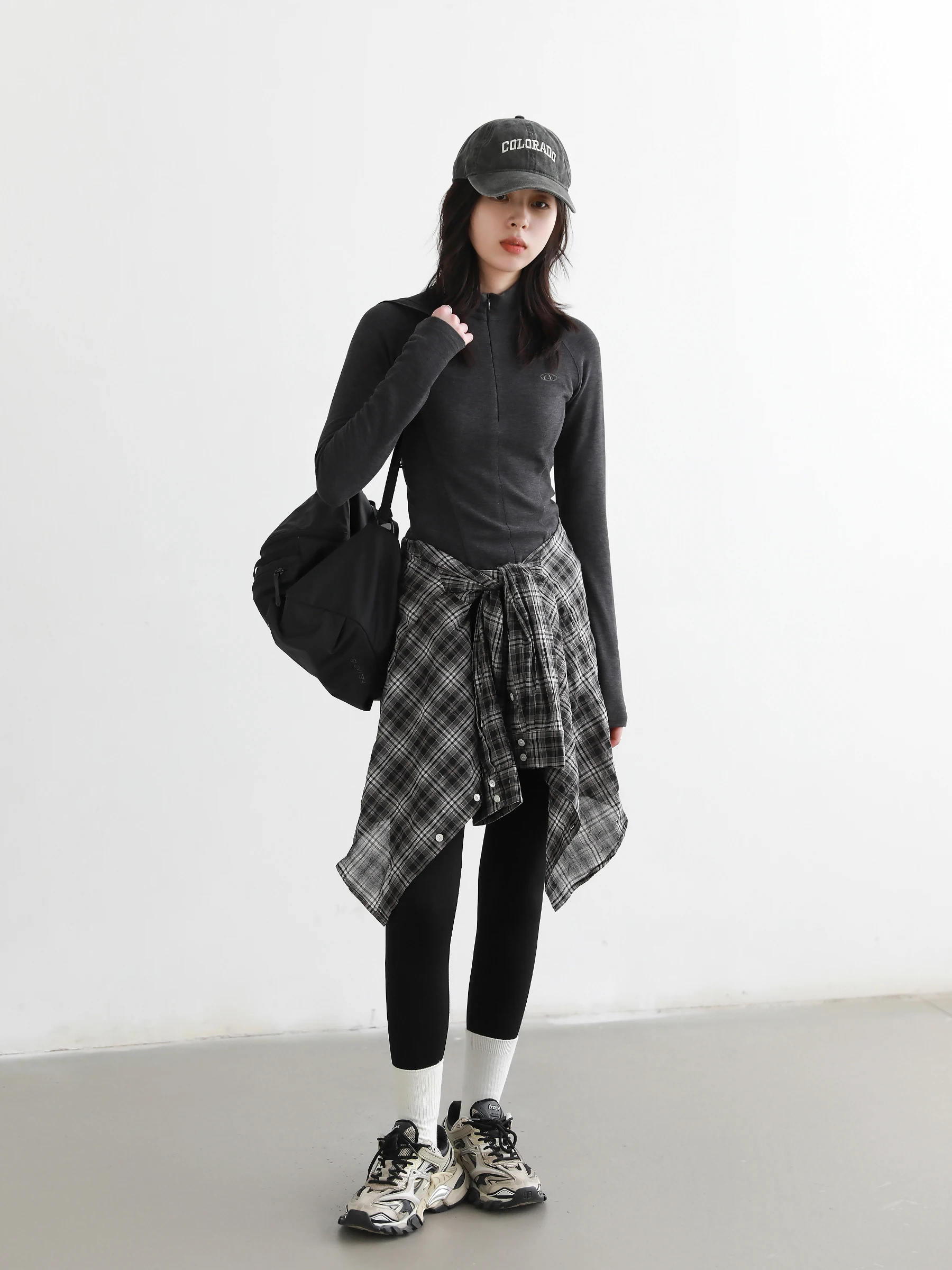 تي شيرت نسائي جديد من CHIC VEN بلوفر ضيق بنصف رقبة عالية أساسي بأكمام طويلة تي شيرت نسائي رياضي لربيع وخريف 2025