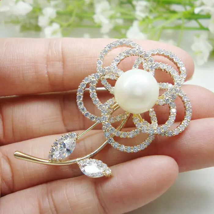 

Bride Wedding Elegant Flower Pearl Clear Zircon Crystal Brooch Pin
