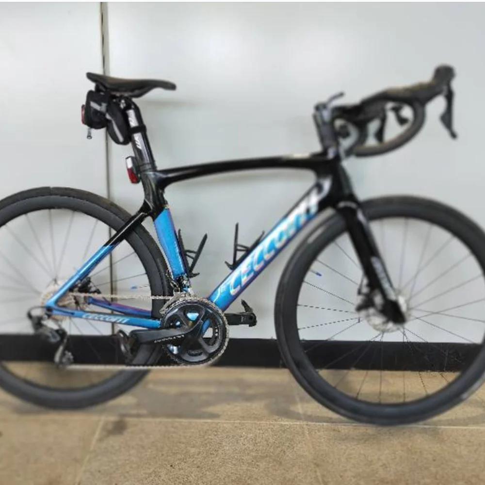 

Chameleon color Carbon Frame Disc Brake road bike frame full hidden cable design with handlebar seatpost headset