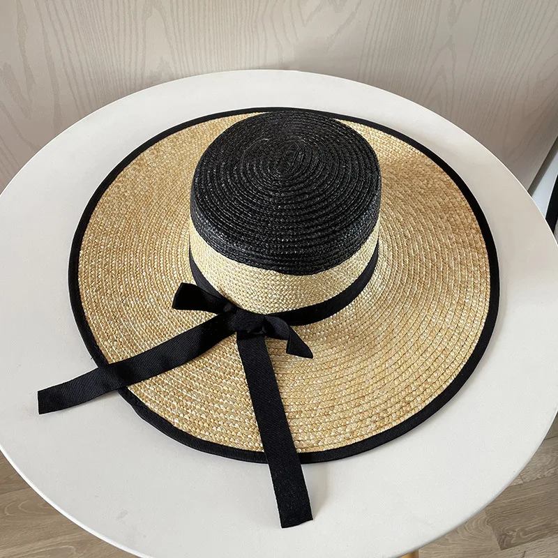 2022 New Wide Brim Boater Hat Wide Brim Straw Hat Flat Women Summer Ladies Hat White Black Straw Sun Hat Beach Cap Designer Hat