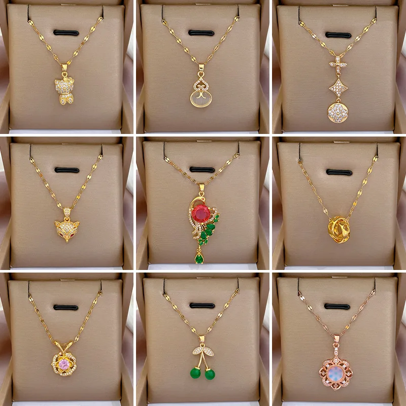 Titanium Steel Luxury Full Zircon Golden Exquisite Micro Inlaid Necklace Female Snowflake Cross Pendant Fashion Clavicle Chain