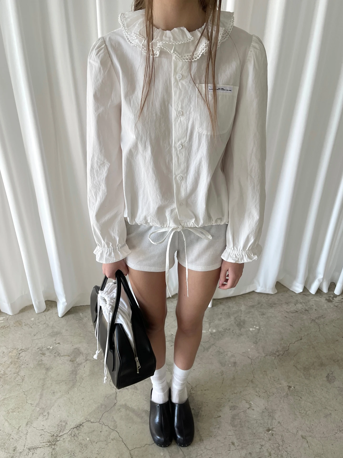 

PFF GIRL White Double Layer Ruffle Collar Logo irt Cotton Casual Loose Fit Long Sve Women's Faion Spring Season