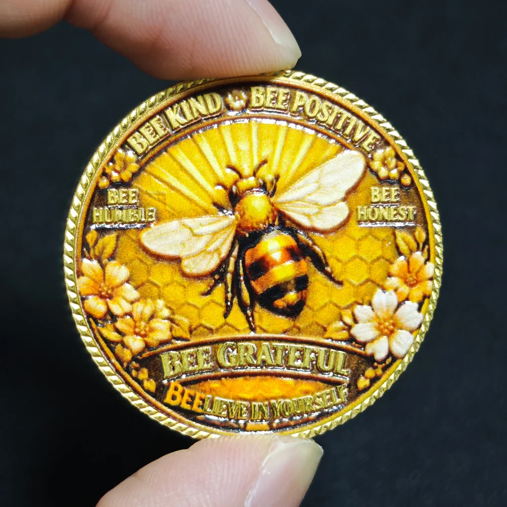 Bee Kind Grateful Enamel Medal Honey Bee Inspirational Badge Motivational Collectible Ornament Friendship Souvenir Gift