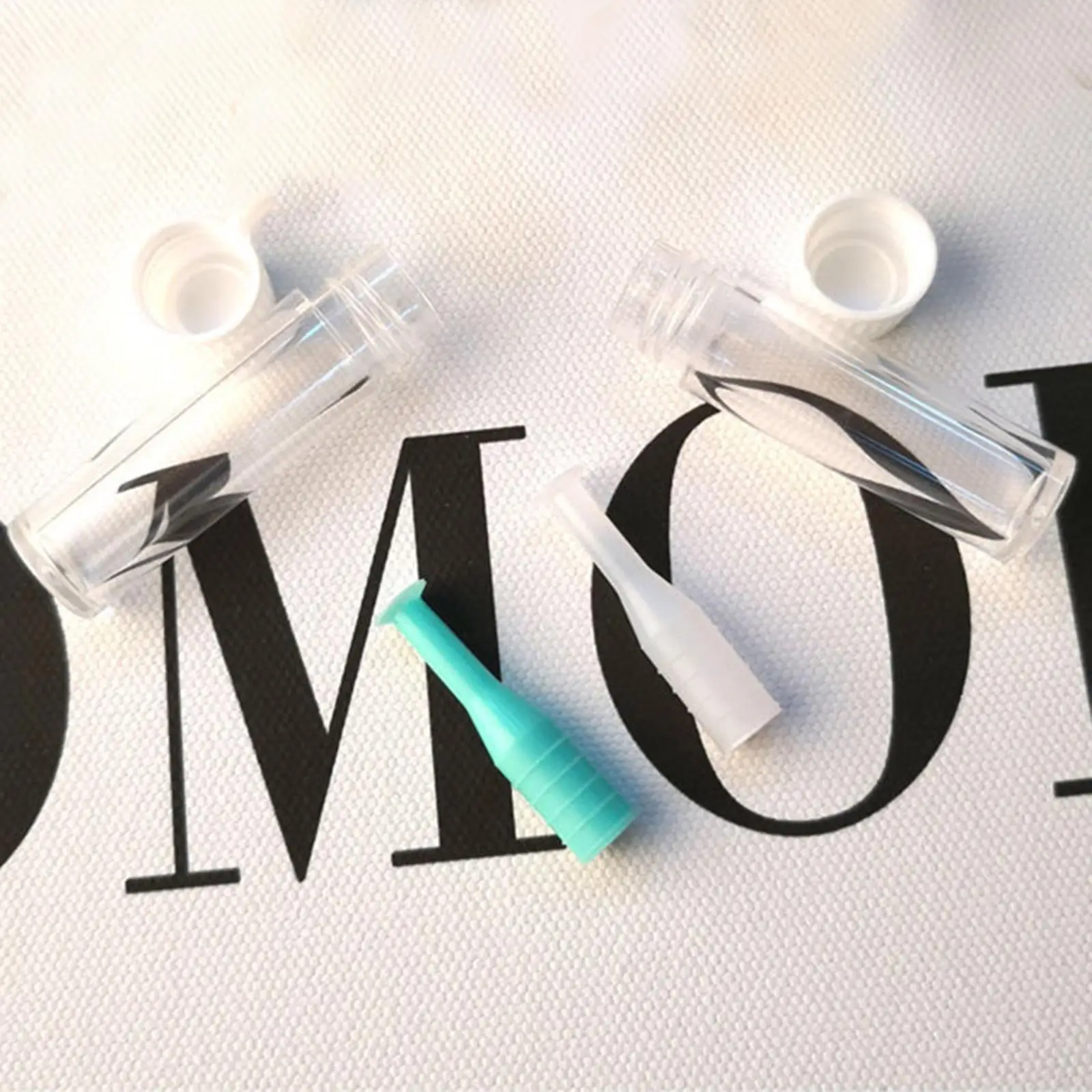 Zestaw do wkładania i wyjmowania sztywnych soczewek kontaktowych z antypoślizgową powierzchnią, higieniczny, z tłokiem, do czyszczenia oczu dla dorosłych.