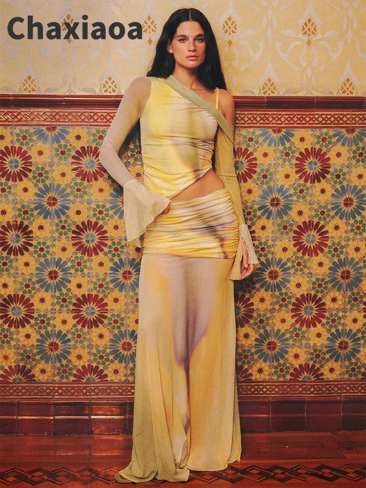 

Chaxiaoa Комплект из двух предметов с принтом Женская футболка с длинным рукавом на одно плечо и макси-юбка Одинаковые комплекты Женский комплект с элегантным принтом