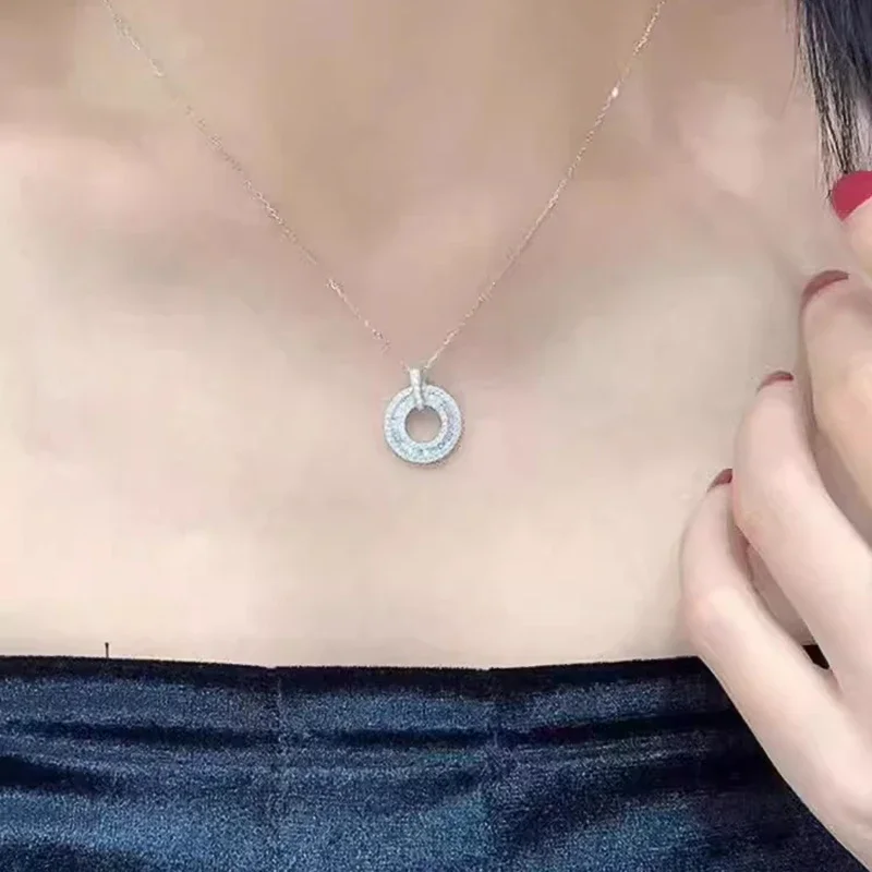 Huitan Circle Lady Pendant Necklace Inlaid Bright CZ Luxury Wedding Engagement Daily Jewelry Graceful Trendy Party Accessories