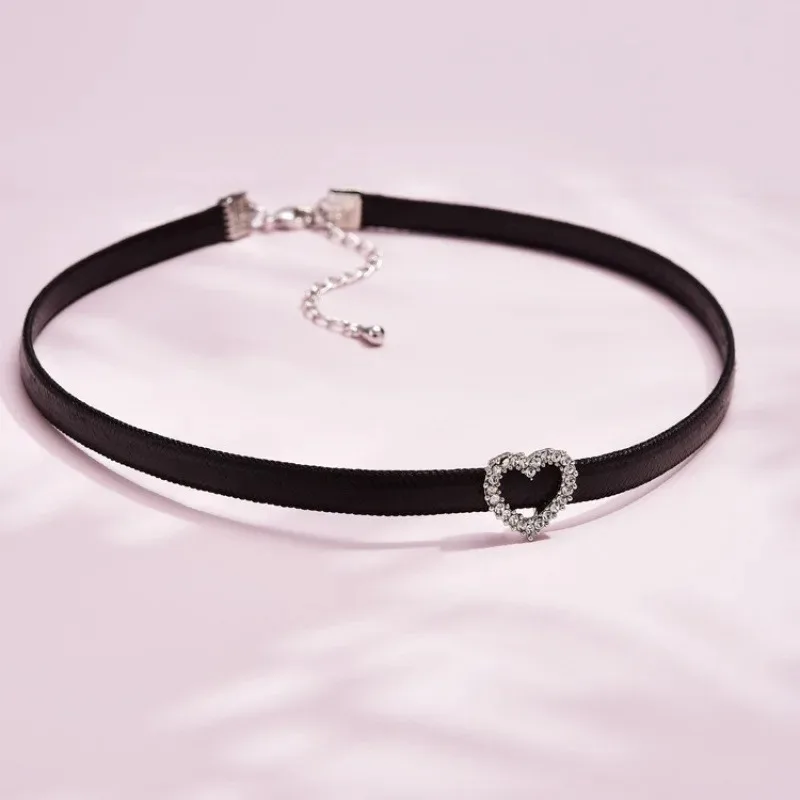 Punk Harajuku Personality Popularity Simplicity Temperament Heart shape Set with diamonds Black Leather Alloy Collar chain