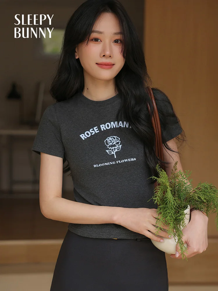 Femmes été coupe ajustée lettre impression T-Shirt extensible à manches courtes contraste couleur col rond T-Shirt décontracté élégant usage quotidien haut