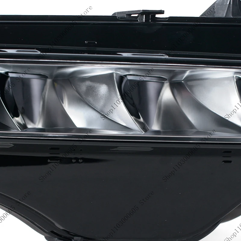 For Skoda Octavia 2020 2021 2022 2023 Automotive LED Fog Light Assembly Front Bumper Daytime Running Light 5E3941699 5E3941700