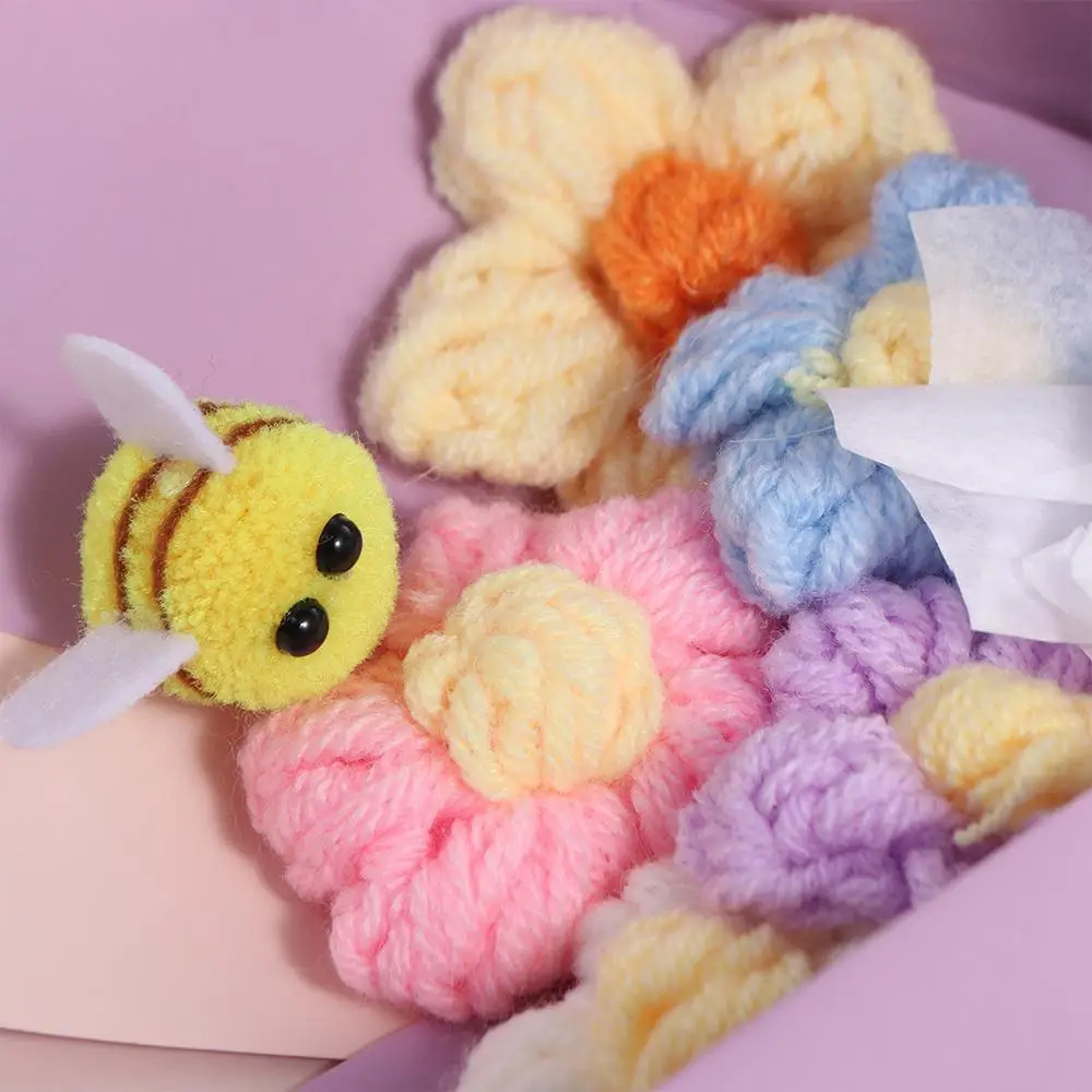 10pcs Wool Felt Cute Little Bee Mini Crafts, Little Bee Pom Used For Tent Decoration, Craft Clip Accessories