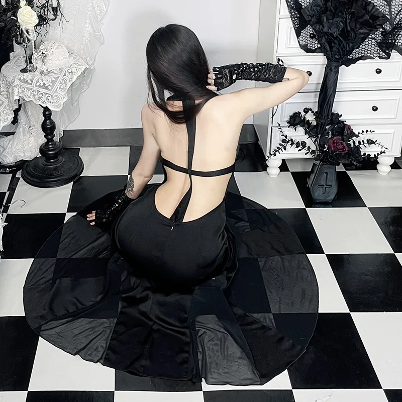 Goth Dark Mall Goth Solid Halter Abito lungo Hot Sexy Backless Bodycon Party Gwon Y2K Grunge Mesh Stitch Hem Abiti lunghi Donna