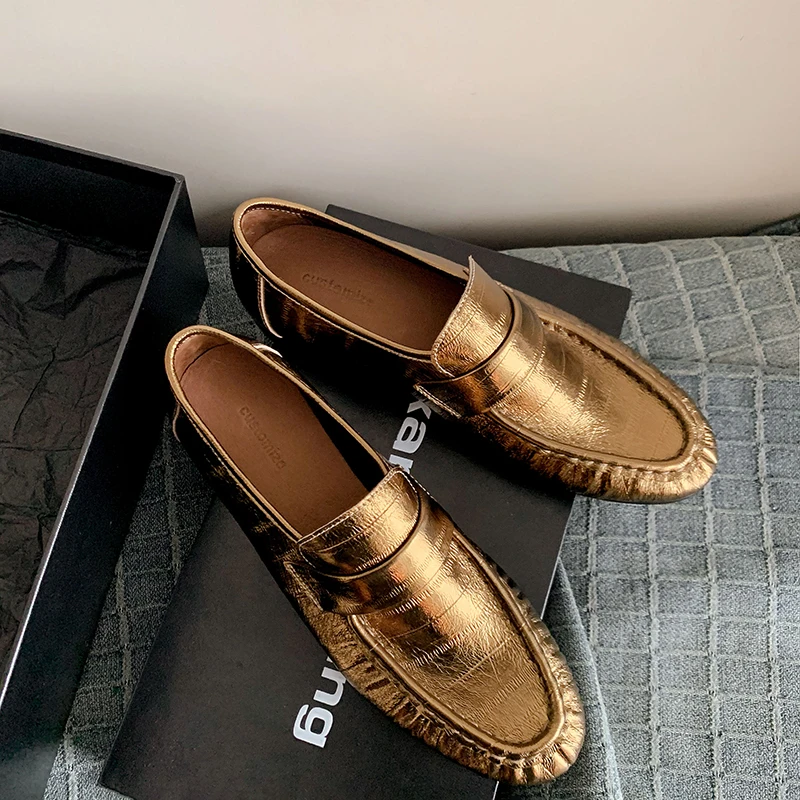 Women Flat Shoes Sheepskin LeatherSlip-On Comfort Loafers Women Casual Walk Shoes Pleated Flats New Spring Gold Loafers