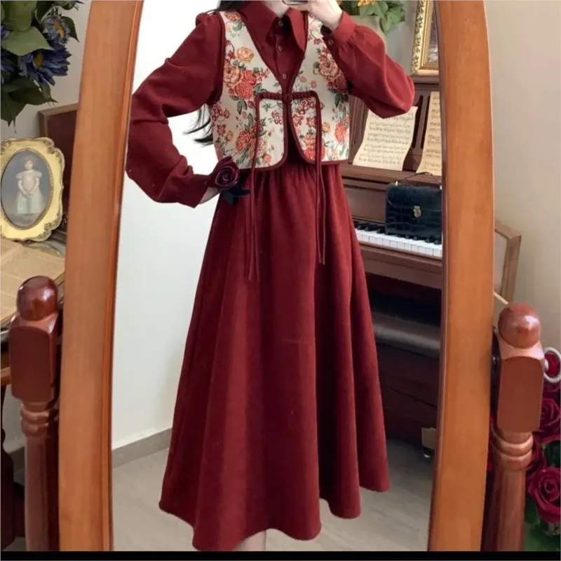 2026 الإبداعية الوالدين فستان طويل الأكمام فستان الصينية مشبك سترة فستان الوالدين فستان الطفل الفتيات/الأم فستان أحمر LJ016