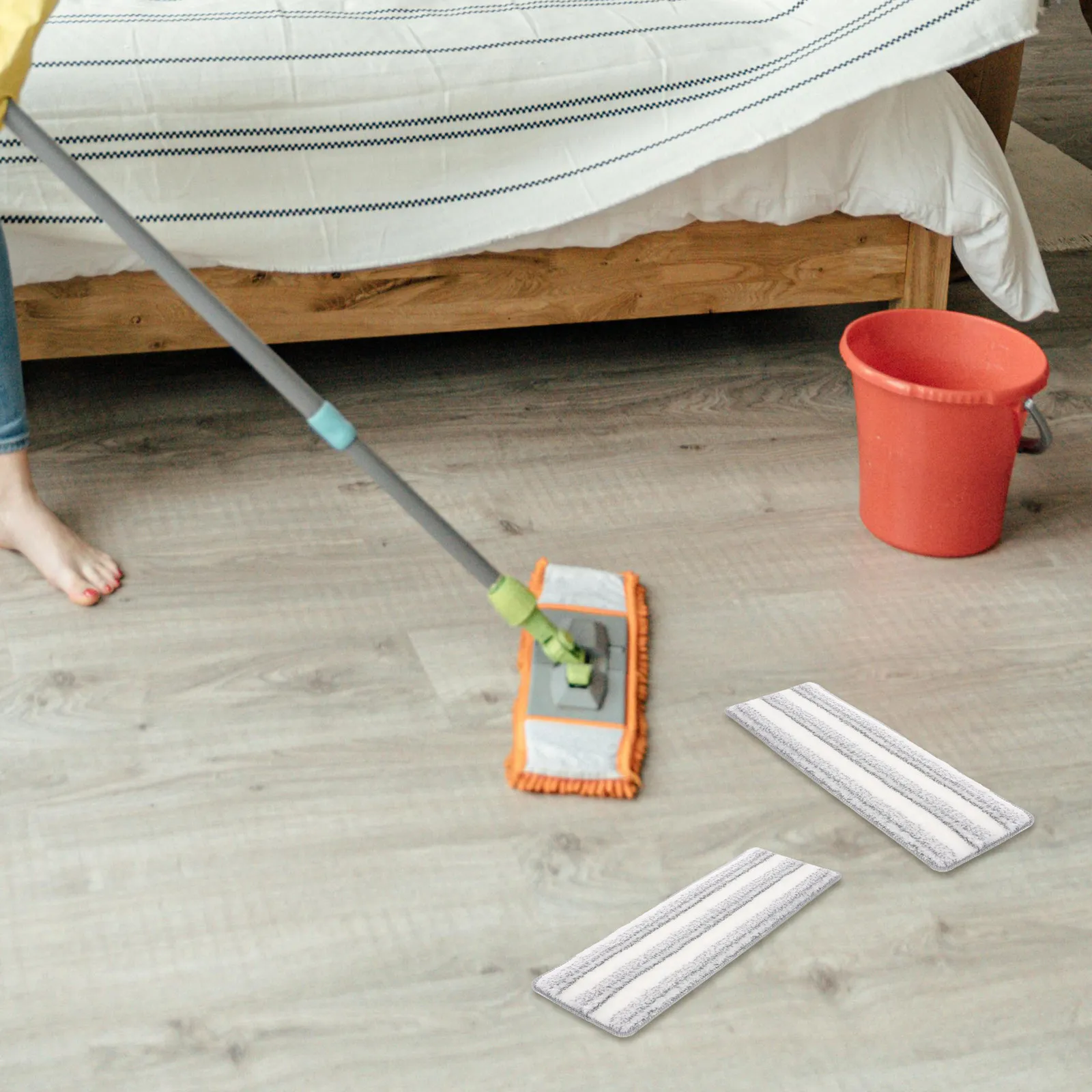 

5Pcs Flat Mop Replacement Pads Striped Hard Wire Self-Adhesive Absorbent Sponge for Effortless Floor Cleaning Wood Tile Marble