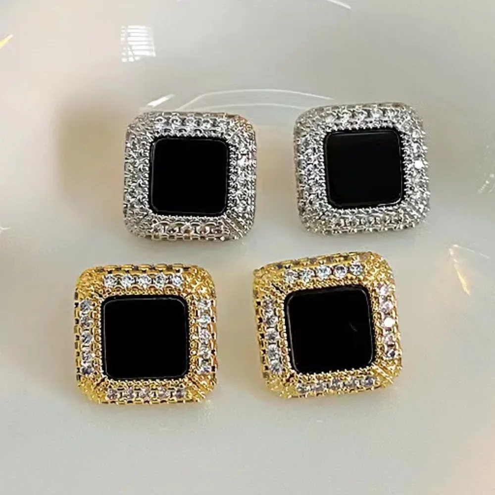 

Square black earrings. Three dimensional earrings inlaid with zircon, simple, fashionable and cute jewelry, Valentine's Day gift