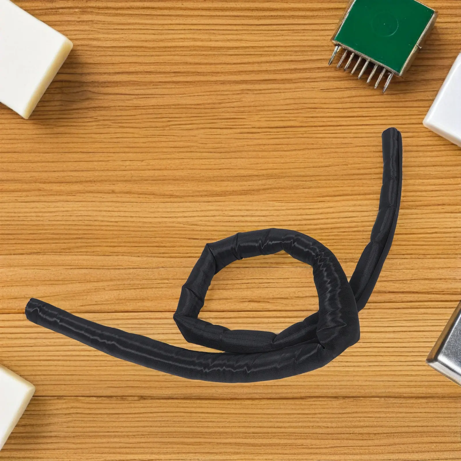 Braided Self Wrapping Cable Sleeve 2M Flexible Expandable Mesh Wire Cover for Cord Management Home Office Workshop Pet Resistant