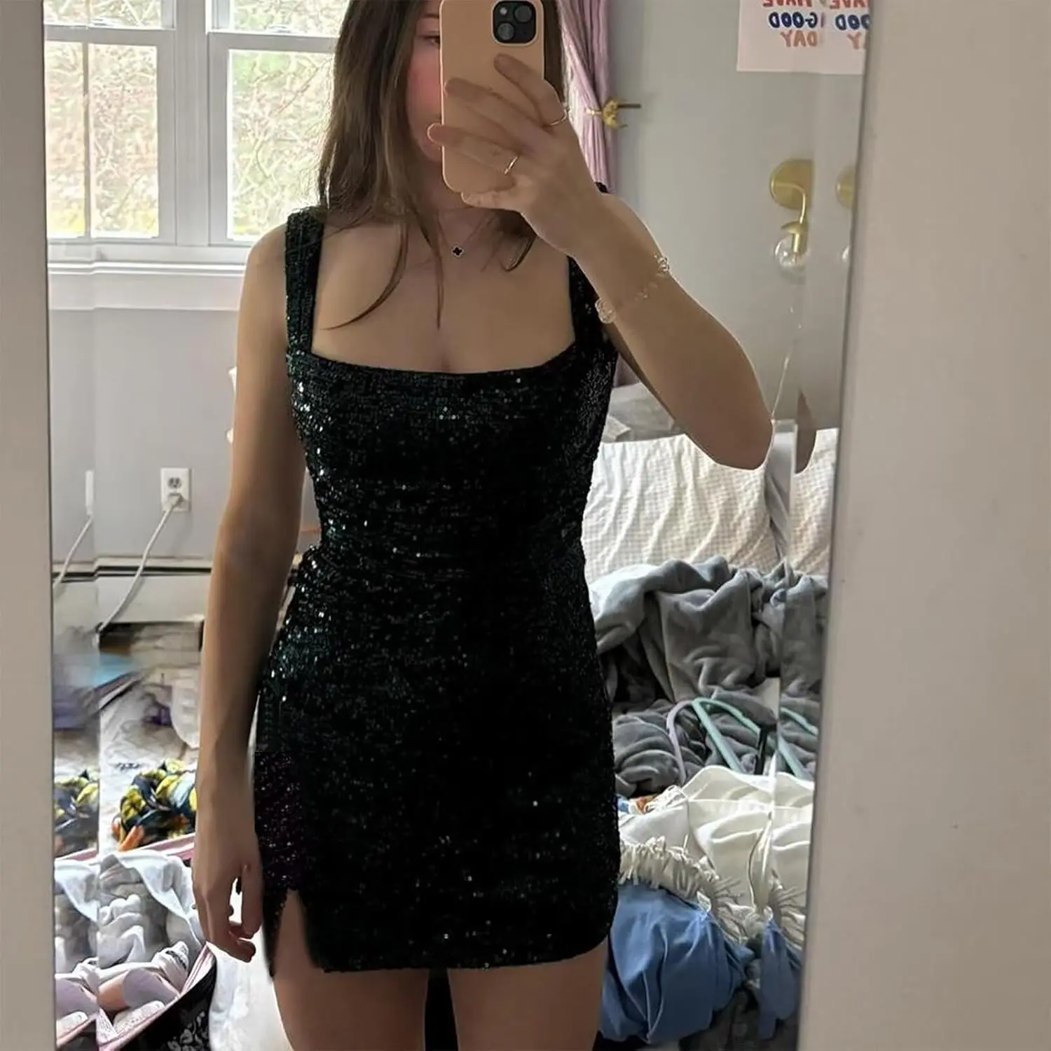 Short Sequin Homecoming Dresses for Teens Square Neck Sparkly Tight MIni Cocktail Party Gown with Slit Sheath Sexy Prom Dress