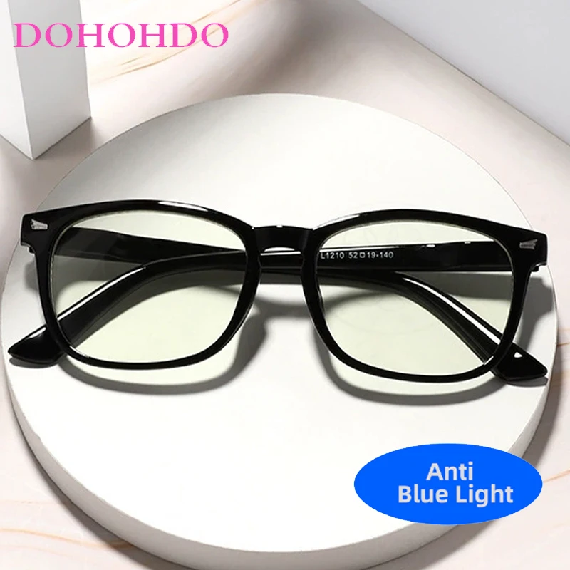 Retro Classic Square Rivet ตกแต่ง Blue Light Blocking แว่นตาผู้หญิงผู้ชายแฟชั่นการออกแบบแบรนด์คอมพิวเตอร์ Eye Protection แว่นตา